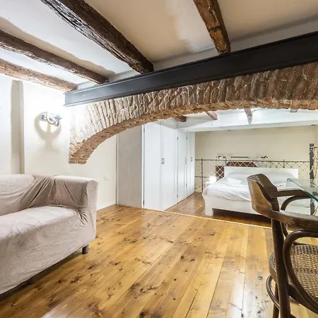 Senzanome Escape アパート *