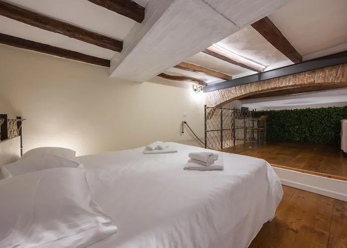 Senzanome Escape Apartment *