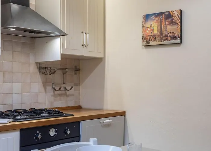 Senzanome Escape * Bologna